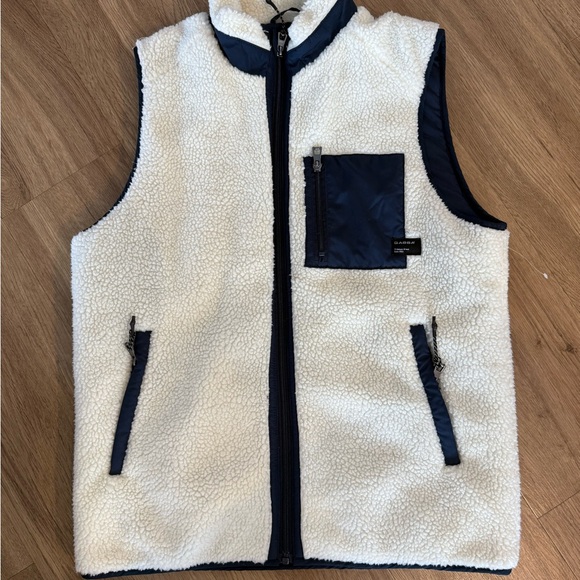 Gabba Sherpa style Fleece Vest - White and Navy - Picture 2 of 4